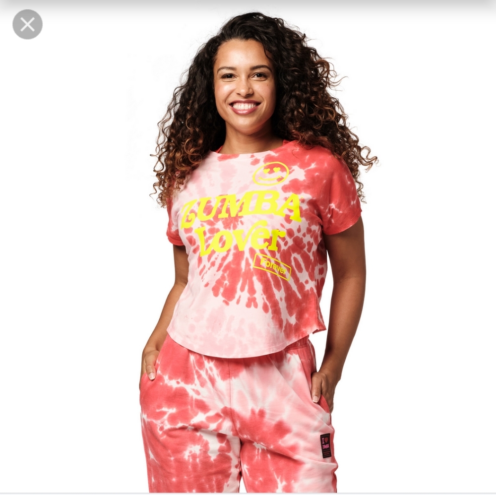 Zumba Lover Tie-Dye Tulip Crop Top size Large Lovely NWOT New without Tags Red